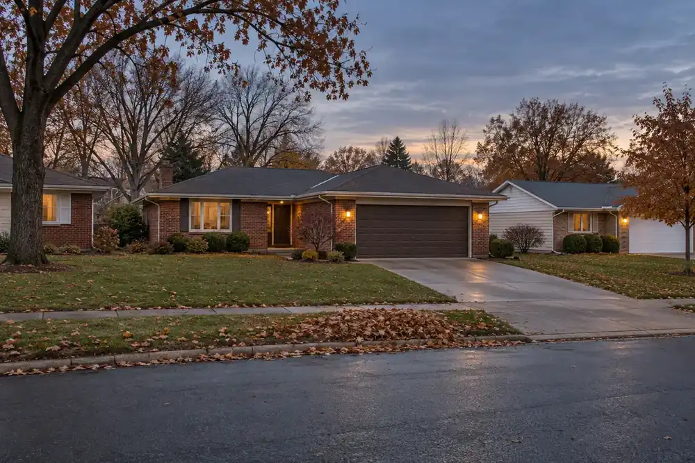 Illustration of a typical residential street in the Seven Hills, OH area